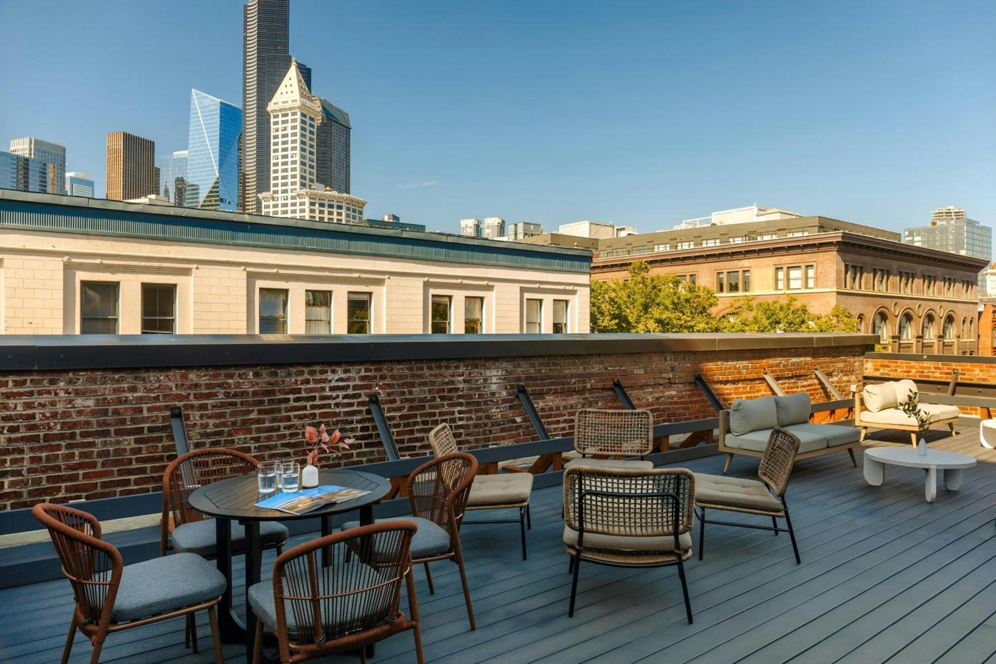 Sonder By Marriott Bonvoy Railspur Apartments Pioneer Square Сиатъл Екстериор снимка