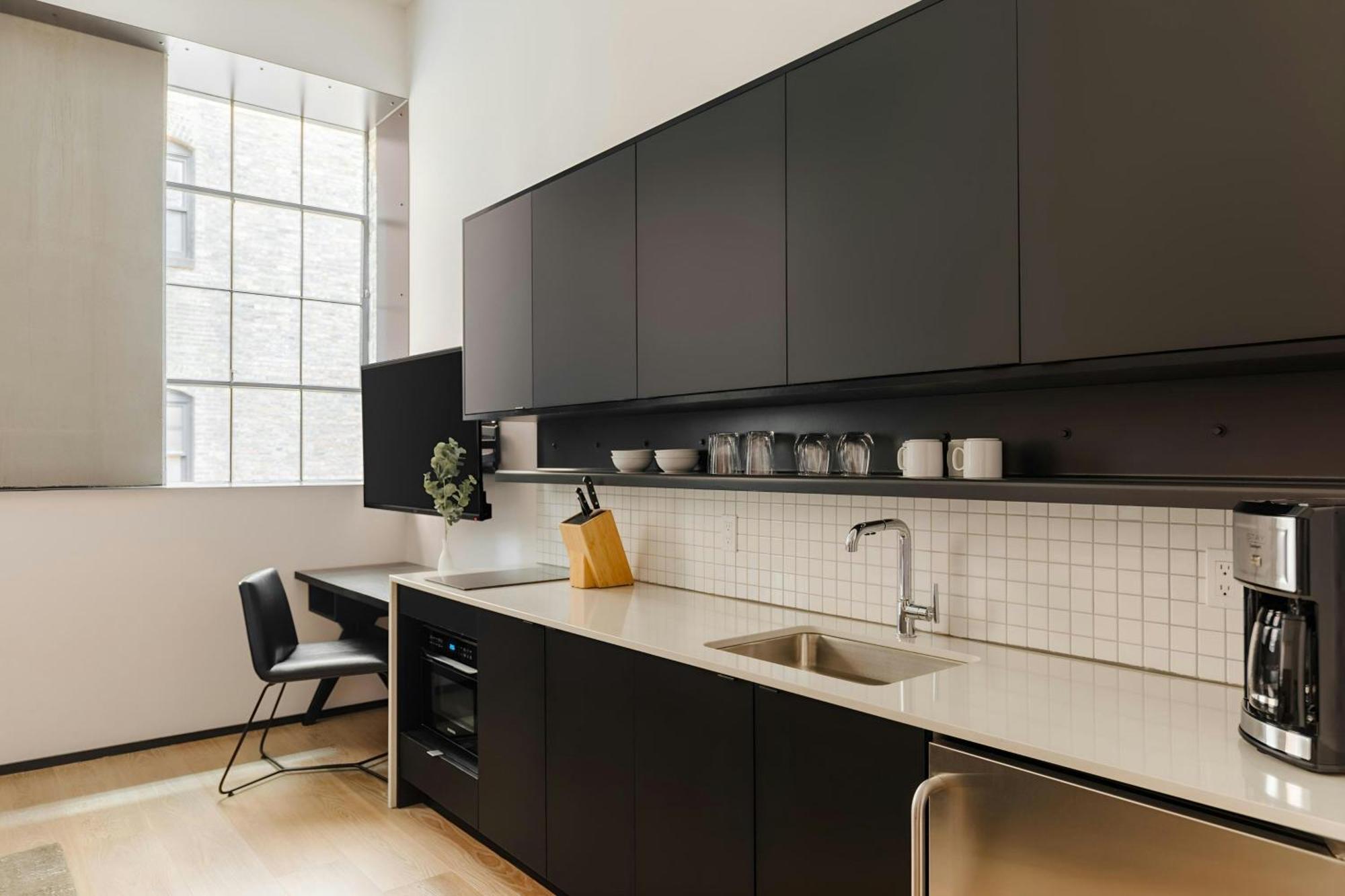 Sonder By Marriott Bonvoy Railspur Apartments Pioneer Square Сиатъл Екстериор снимка