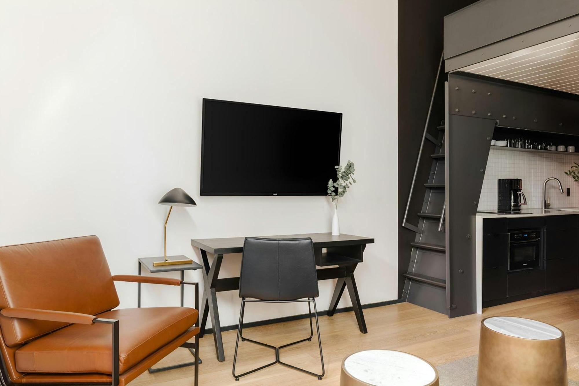 Sonder By Marriott Bonvoy Railspur Apartments Pioneer Square Сиатъл Екстериор снимка